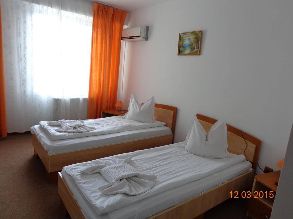 טולצ'אה Hotel Cygnus חדר תמונה