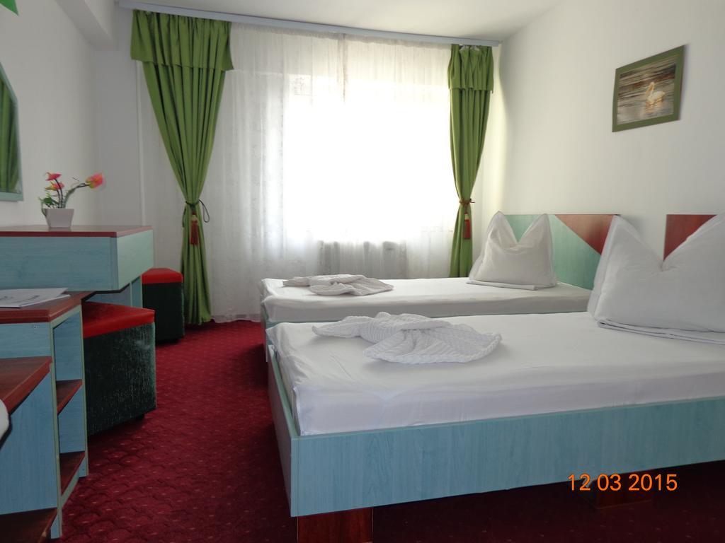 טולצ'אה Hotel Cygnus חדר תמונה